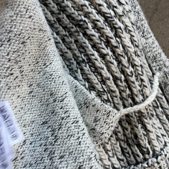 NWT Men's Roots Snowy Fox Zip Cardigan Sweater Jacket-Size Small - Picture 16 of 16